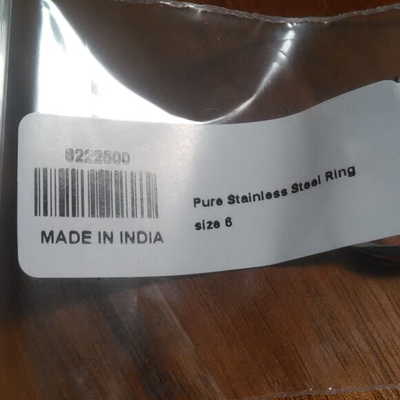 African Amethyst 5 Stone Stainless Steel Heart Ring (Size 6) - Picture 15 of 15